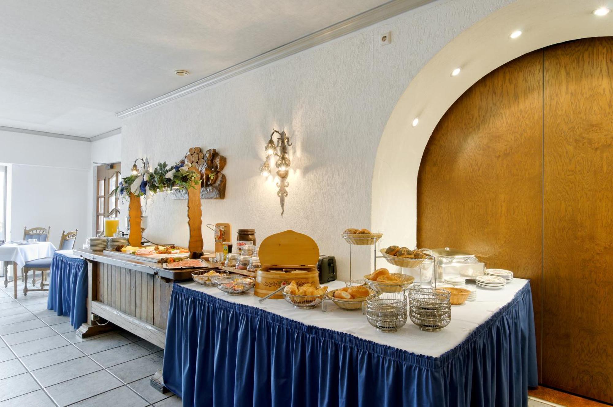 Landhotel Lohmann Langenfeld  Exterior photo